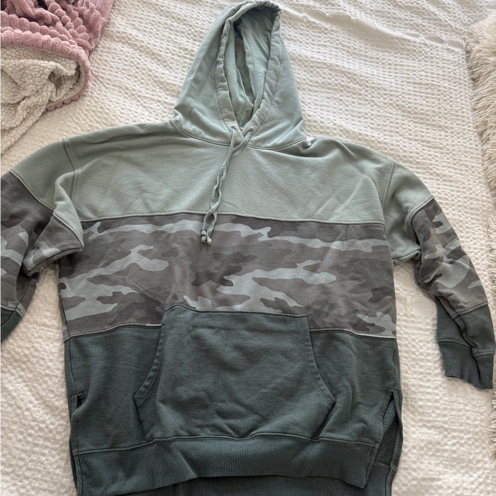 American Eagle Outfitters Multi-Tone Camo Hoodie